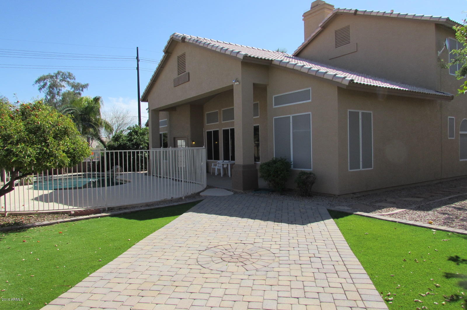 258 West El Freda Road Tempe, AZ 85284 - Photo 13 of 23 BK1