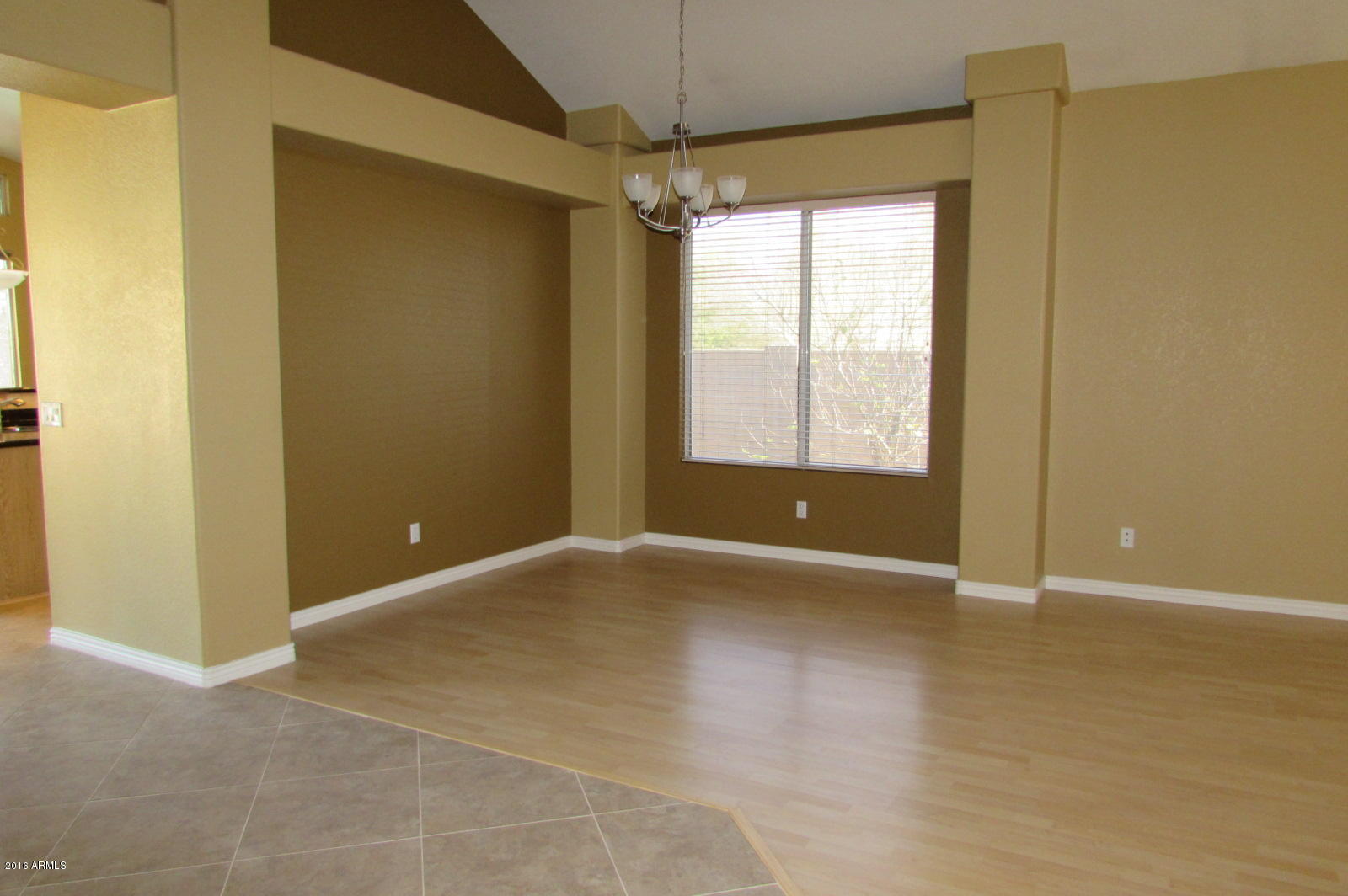 258 West El Freda Road Tempe, AZ 85284 - Photo 16 of 23 L4