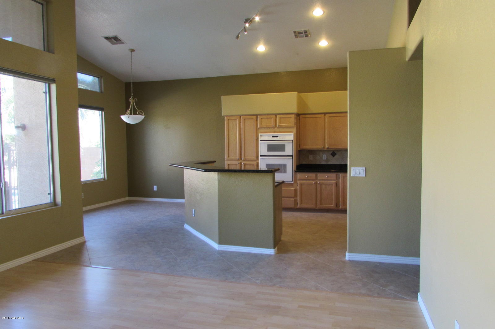 258 West El Freda Road Tempe, AZ 85284 - Photo 9 of 23 K4