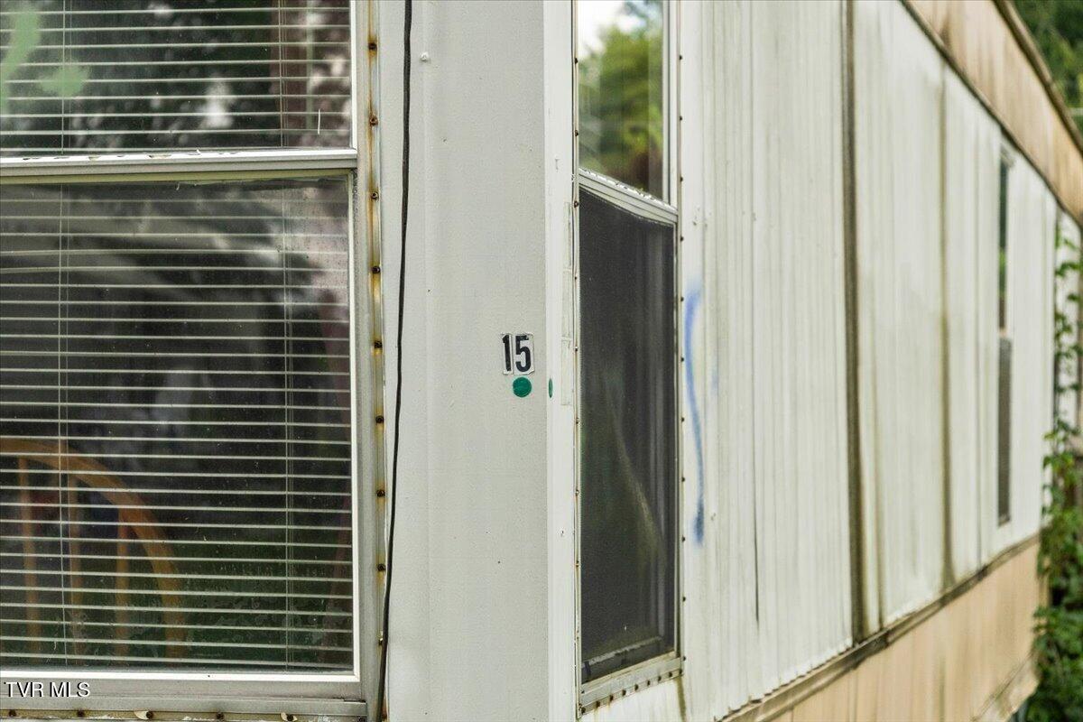2634 Island Road Bristol, VA 24201 - Photo 47 of 53 31-128A1935