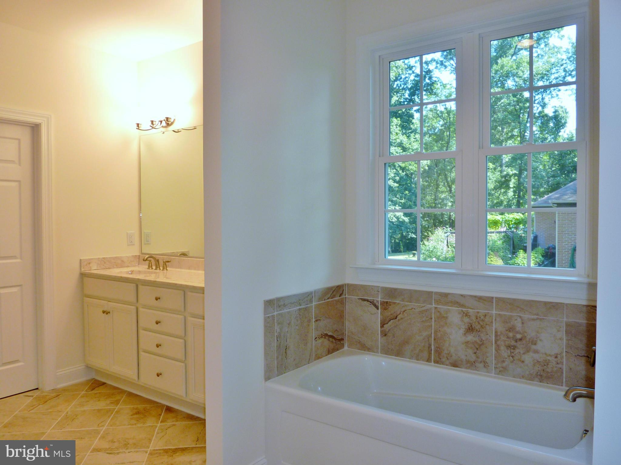 122 Forest Ridge Road Winchester, VA 22602 - Photo 21 of 30 Bath (Master)