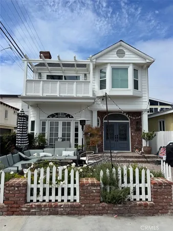 $20,000 | 317 4th Street, Manhattan Beach, CA 90266