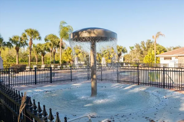 $229,900 | 923 Fairwaycove Lane, Unit 103, Bradenton, FL 34212