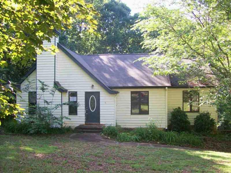 376 North Victoria Road Woodstock, GA 30189 - Photo 1 of 1 Exterior Front.
