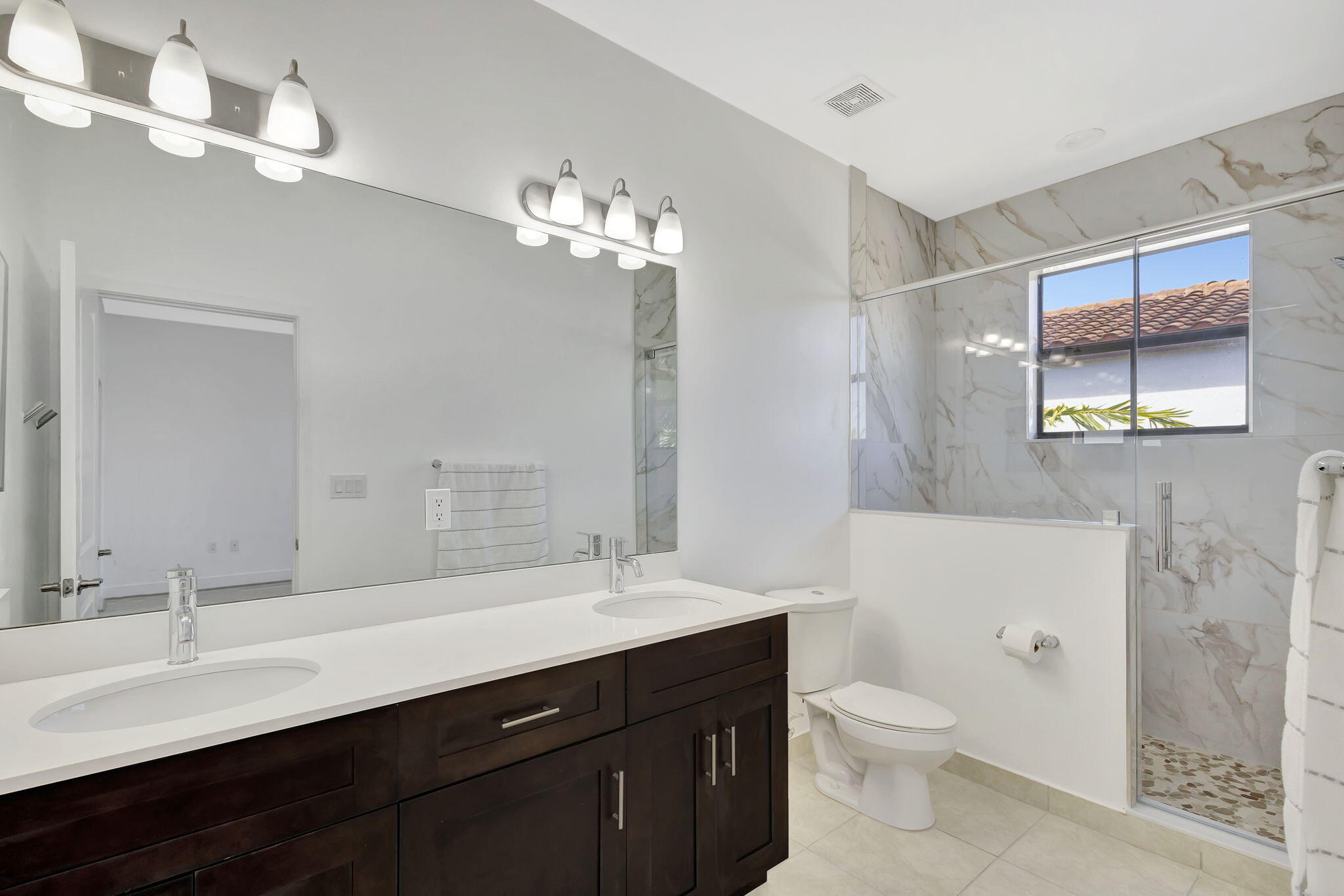 6028 Pine Tree Way Palm Beach Gardens, FL 33410 - Photo 11 of 36 34-web-or-mls-Pine_166