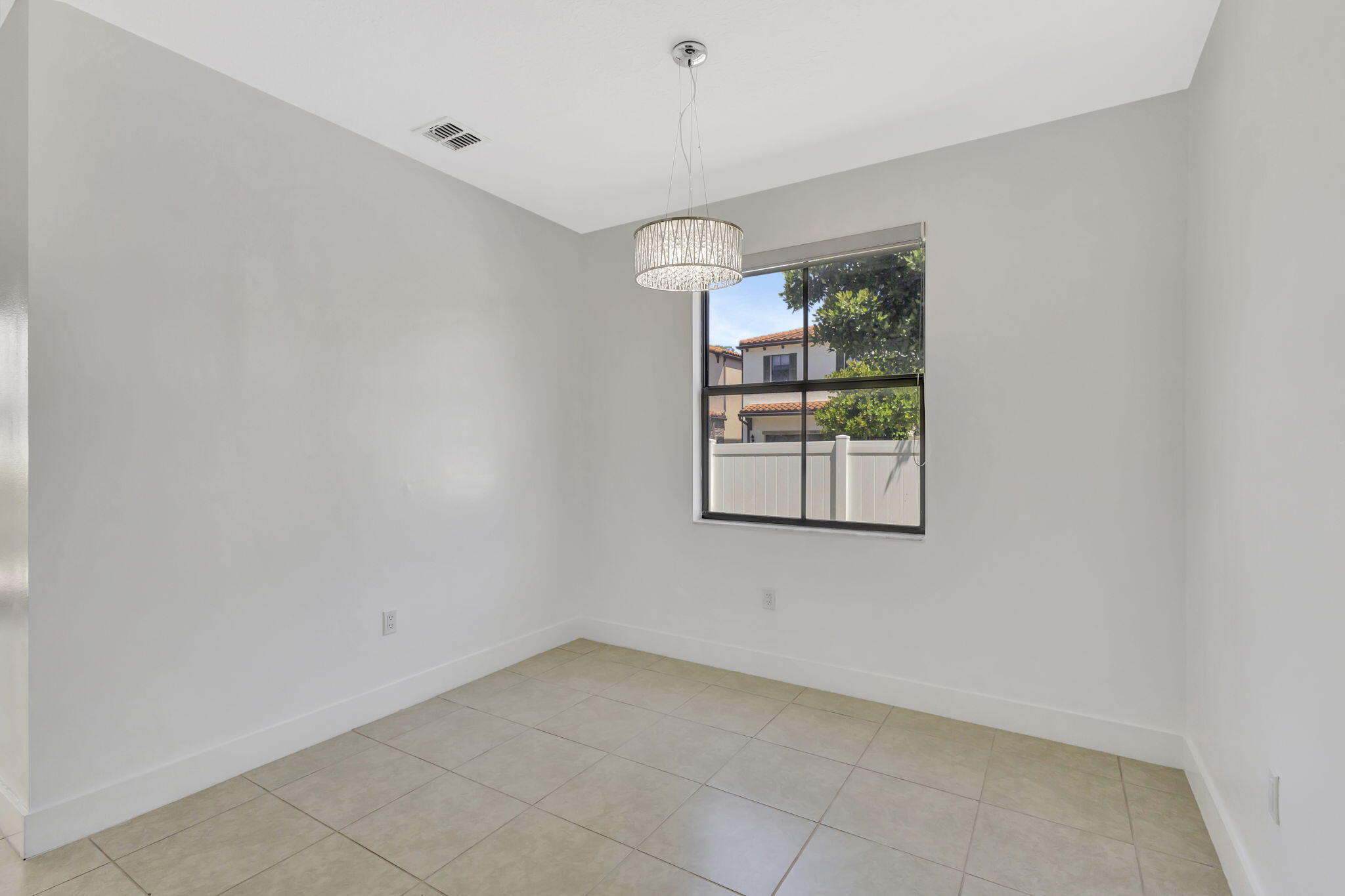 6028 Pine Tree Way Palm Beach Gardens, FL 33410 - Photo 29 of 36 28-web-or-mls-Pine_136