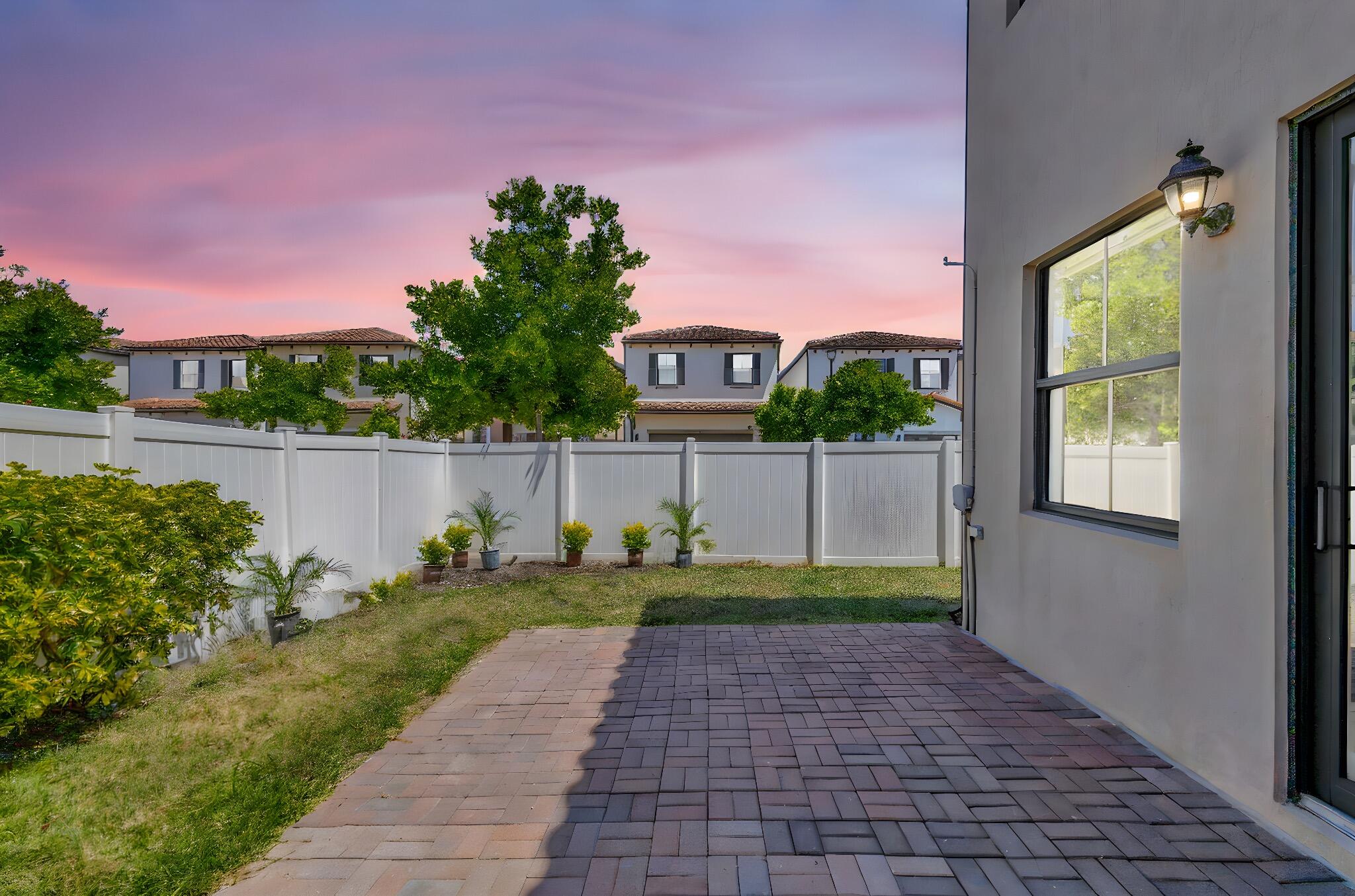 6028 Pine Tree Way Palm Beach Gardens, FL 33410 - Photo 3 of 36 4-print-20-print-Pine_101 day to dusk