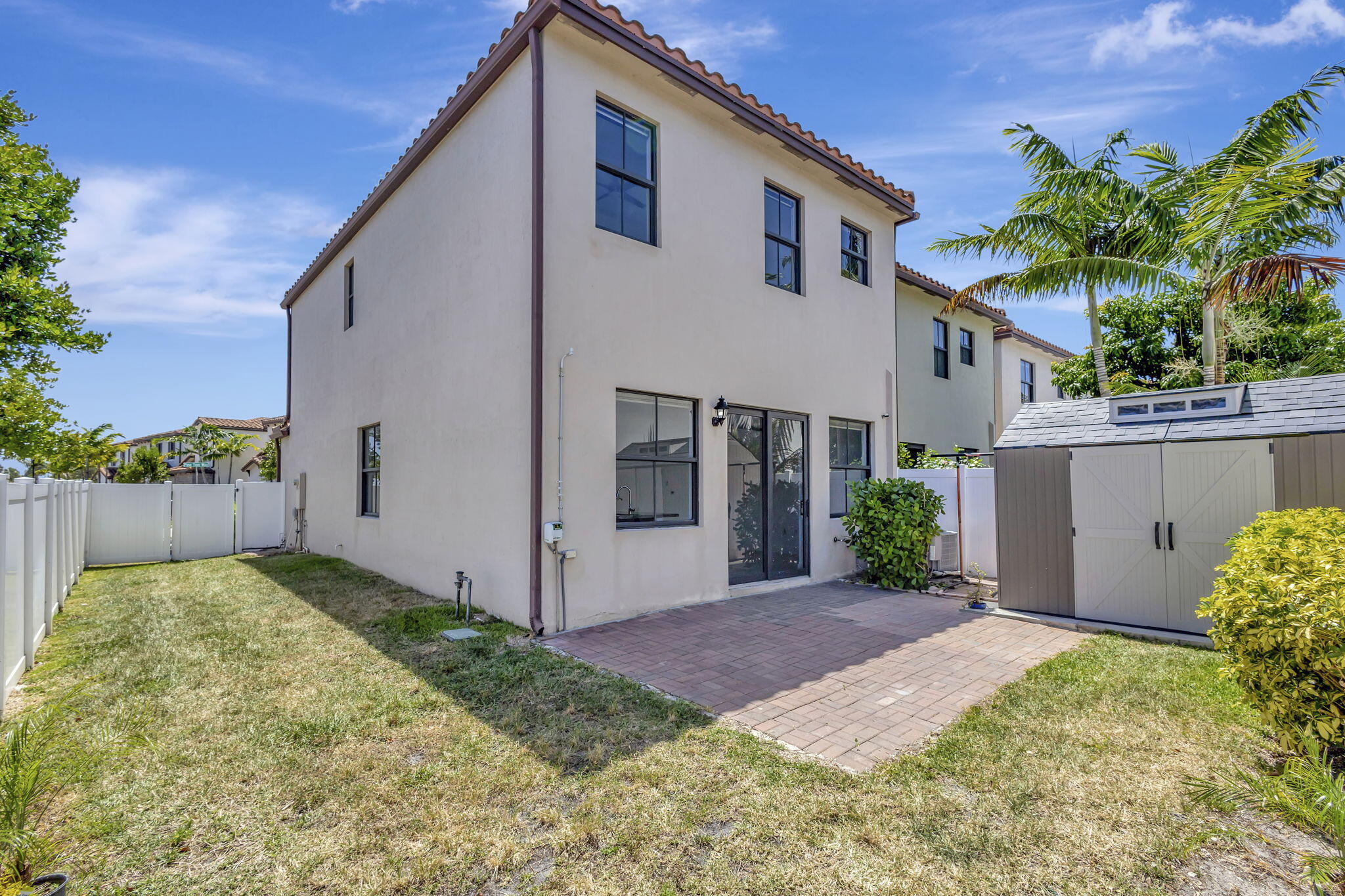 6028 Pine Tree Way Palm Beach Gardens, FL 33410 - Photo 31 of 36 18-web-or-mls-Pine_86