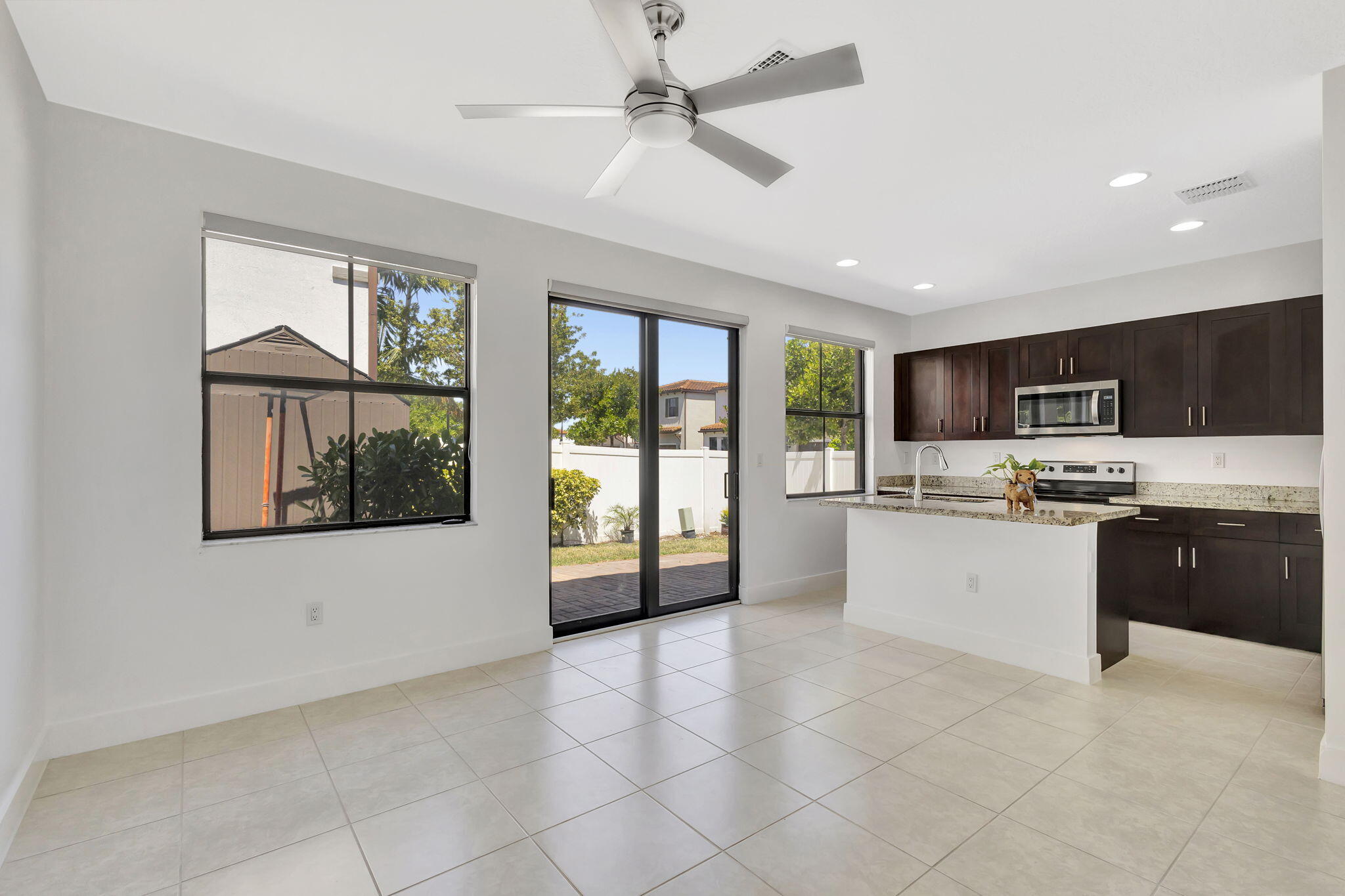 6028 Pine Tree Way Palm Beach Gardens, FL 33410 - Photo 5 of 36 8-web-or-mls-Pine_36