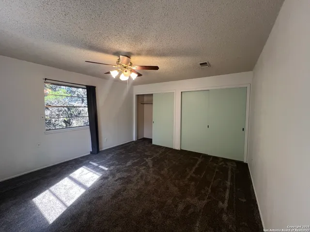 a view of empty room with window