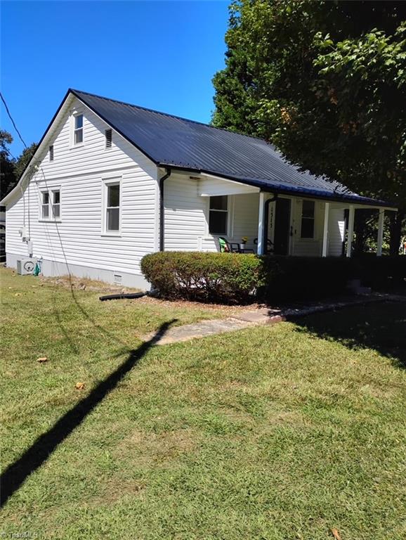 1515 Skeet Club Road High Point, NC 27265 - Photo 4 of 16