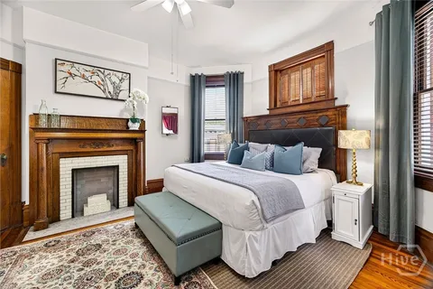 $2,595,000 | 106 East Harris Street, Savannah, GA 31401