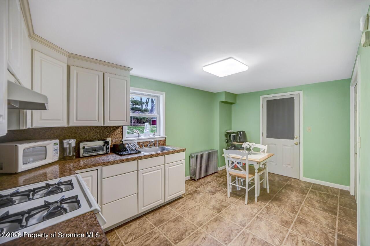 418 Leggett Street Scranton, PA 18508 - Photo 17 of 38 418 Leggett St 17 Large