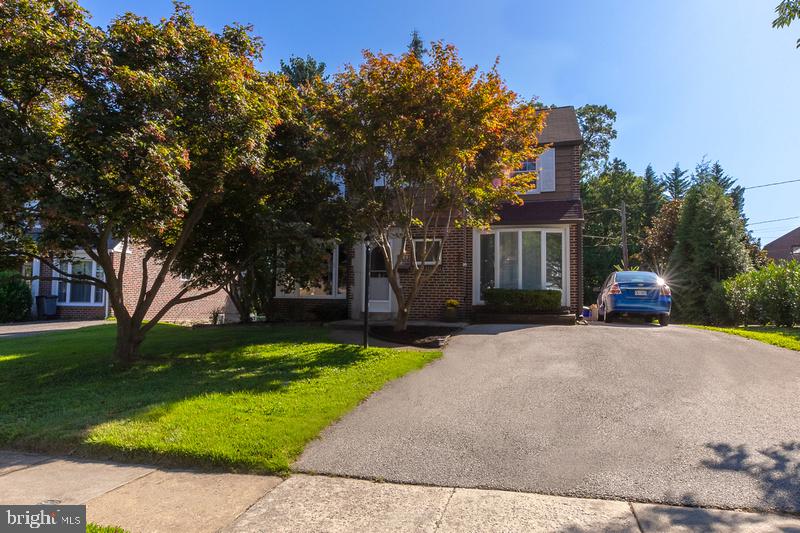 1703 Earlington Road Havertown, PA 19083 - Photo 2 of 22