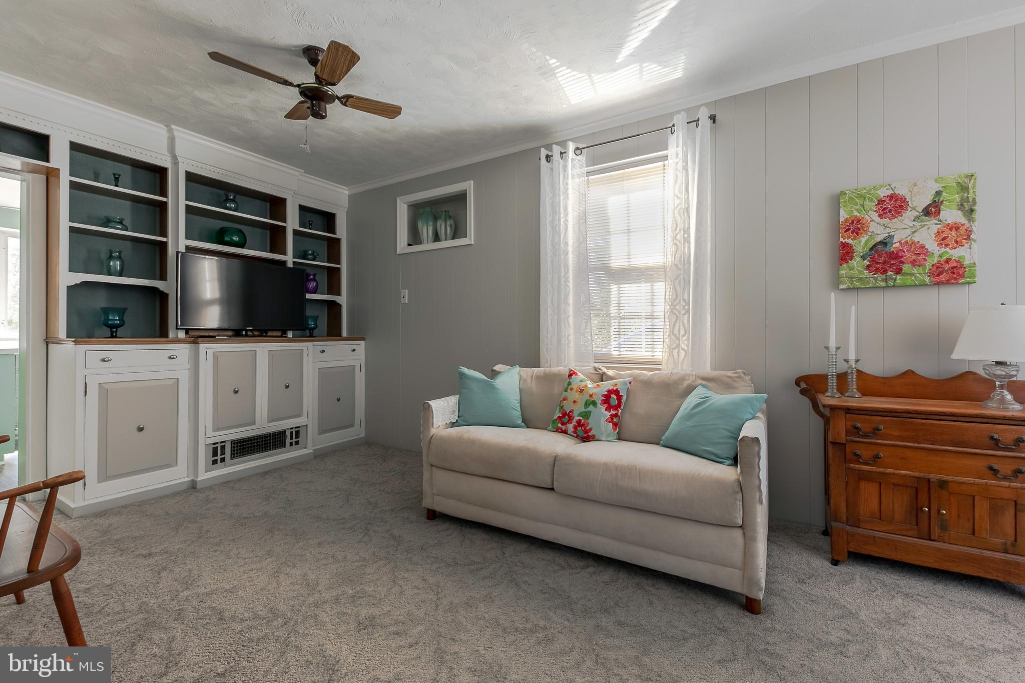 1703 Earlington Road Havertown, PA 19083 - Photo 5 of 22