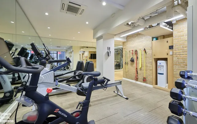 $3,250,000 | 151 East 79th Street, Unit 2A | Upper East Side