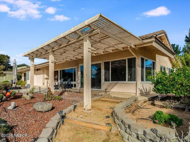 $985,000 | 372 Oak Hill Drive, Lompoc, CA 93436