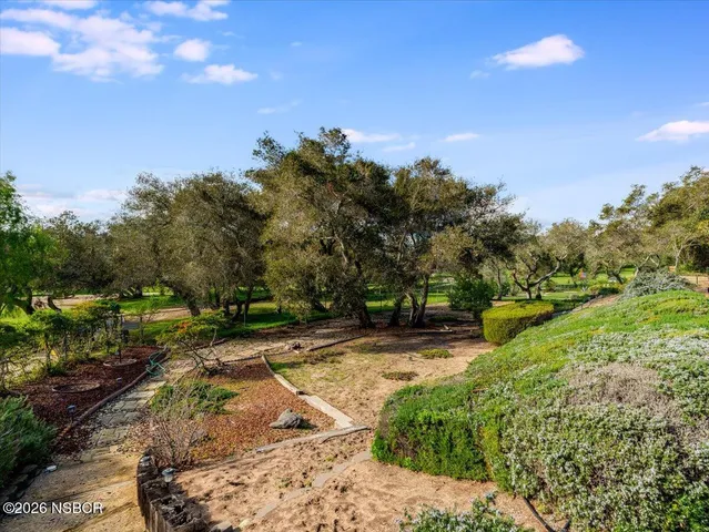 $985,000 | 372 Oak Hill Drive, Lompoc, CA 93436