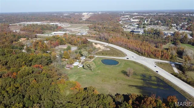 $875,000 | 2462 Roxie Road, Poplar Bluff, MO 63901