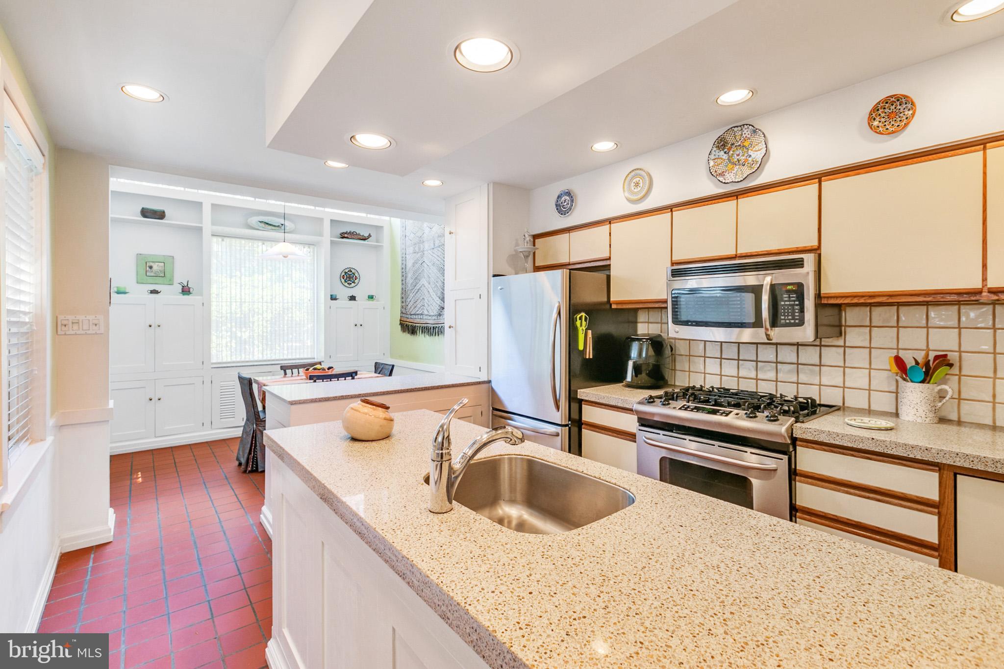 2209 Rittenhouse Square Philadelphia, PA 19103 - Photo 7 of 38 Gallery Image 7