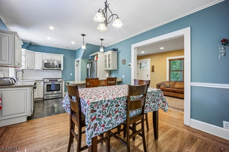 76 Meadowbrook Road Short Hills, NJ 07078 - Photo 9 of 18