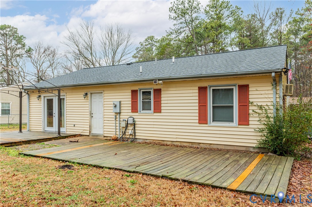 5724 Linda Road Sandston, VA 23150 - Photo 35 of 35 a view of a house with a wooden deck