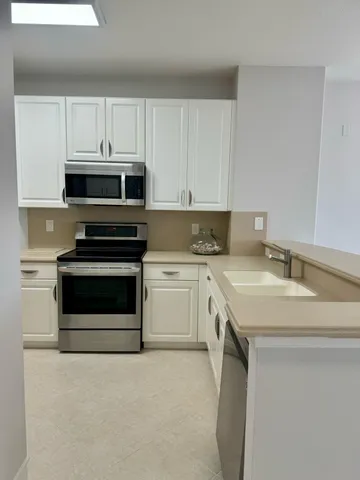 $2,998 | 22703 Camino Del Mar, Unit 65, Boca Raton, FL 33433