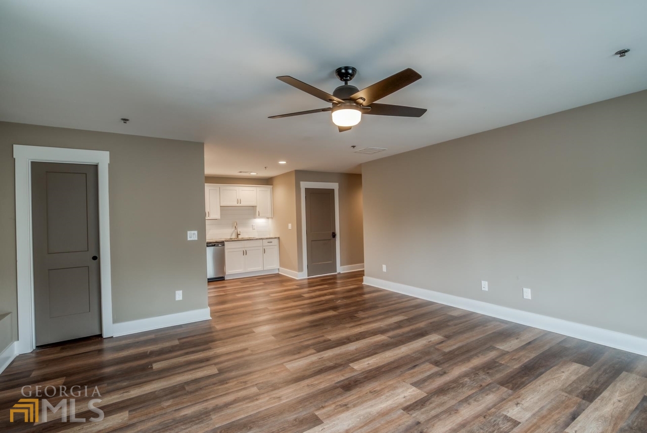 224 Alcovy Street, Unit A Monroe, GA 30655 - Photo 6 of 18