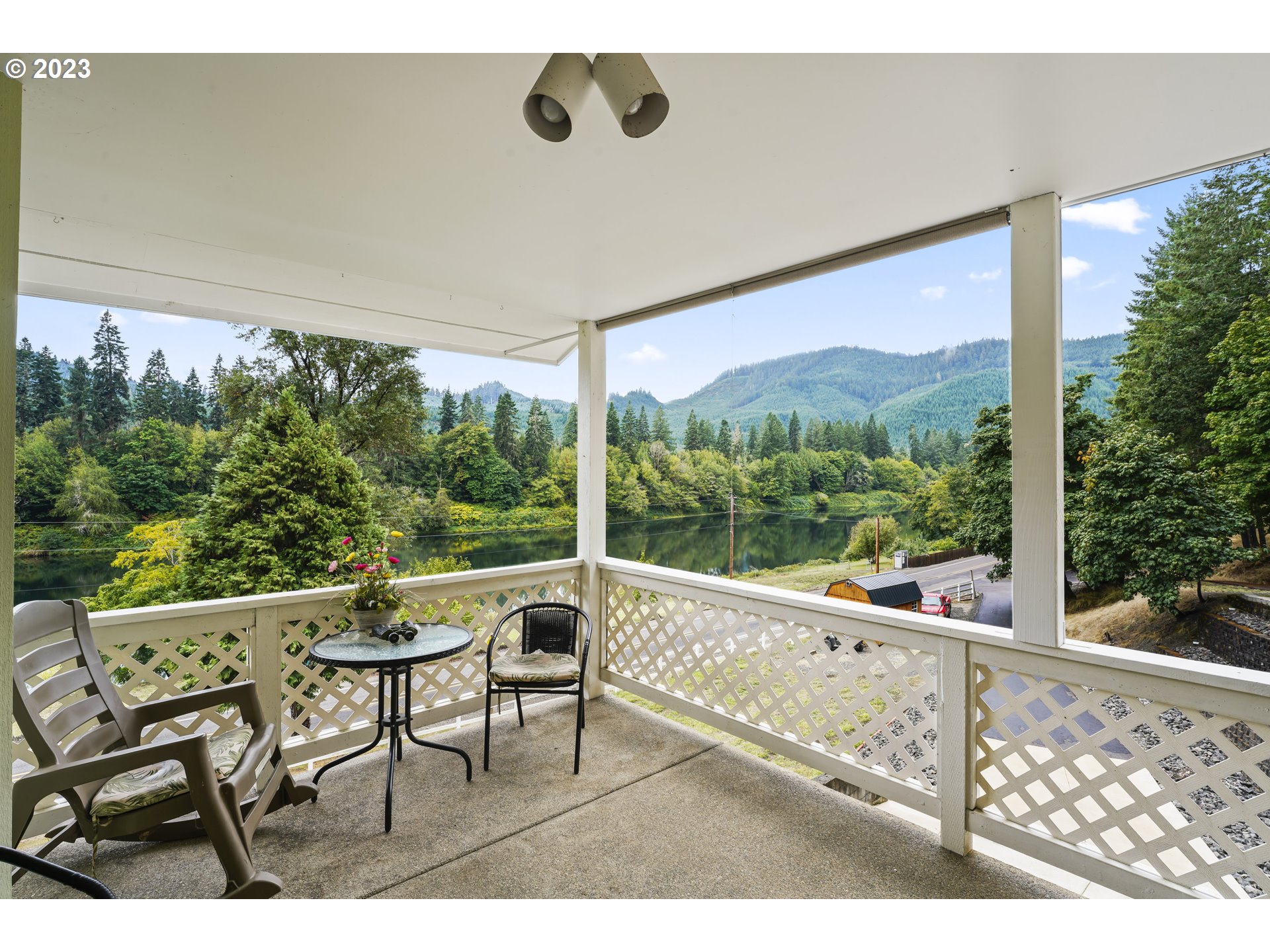 18057 Tyee Road Umpqua, OR 97486 - Photo 8 of 44 Porch