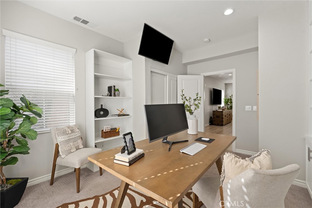 250 West Ridgewood Street Long Beach, CA 90805 - Photo 15 of 44 1st floor bedroom
