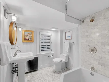 $639,000 | 12 Darling Street, Unit 2, Marblehead, MA 01945