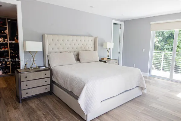 $18,500 | South Miami, Miami, FL 33143