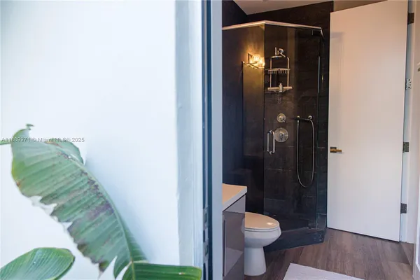 $18,500 | South Miami, Miami, FL 33143