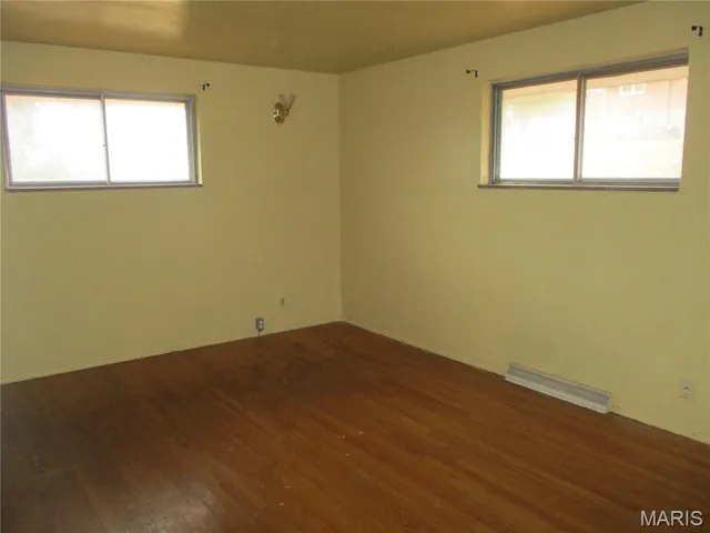 $92,500 | 2410 Netherwood Drive, St. Louis, MO 63136