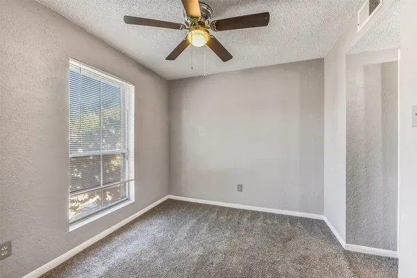 $850 | 1516 Bay Area Boulevard, Unit F16, Houston, TX 77058