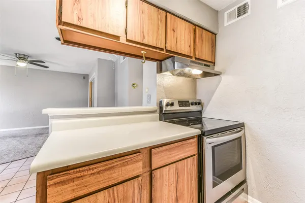 $850 | 1516 Bay Area Boulevard, Unit F16, Houston, TX 77058