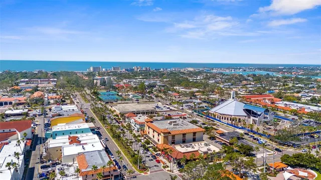 $219,900 | 3730 Cadbury Circle, Unit 631, Venice, FL 34293