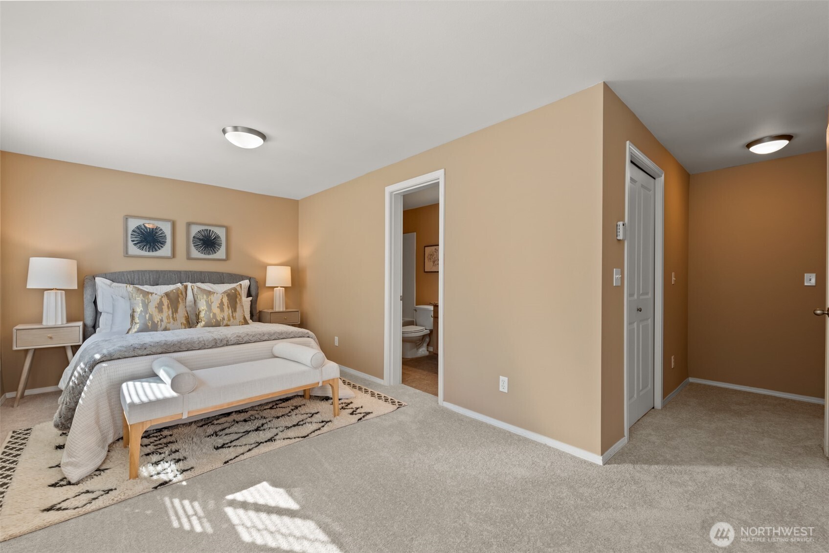 10134 Holman Road Northwest, Unit B Seattle, WA 98133 - Photo 11 of 25