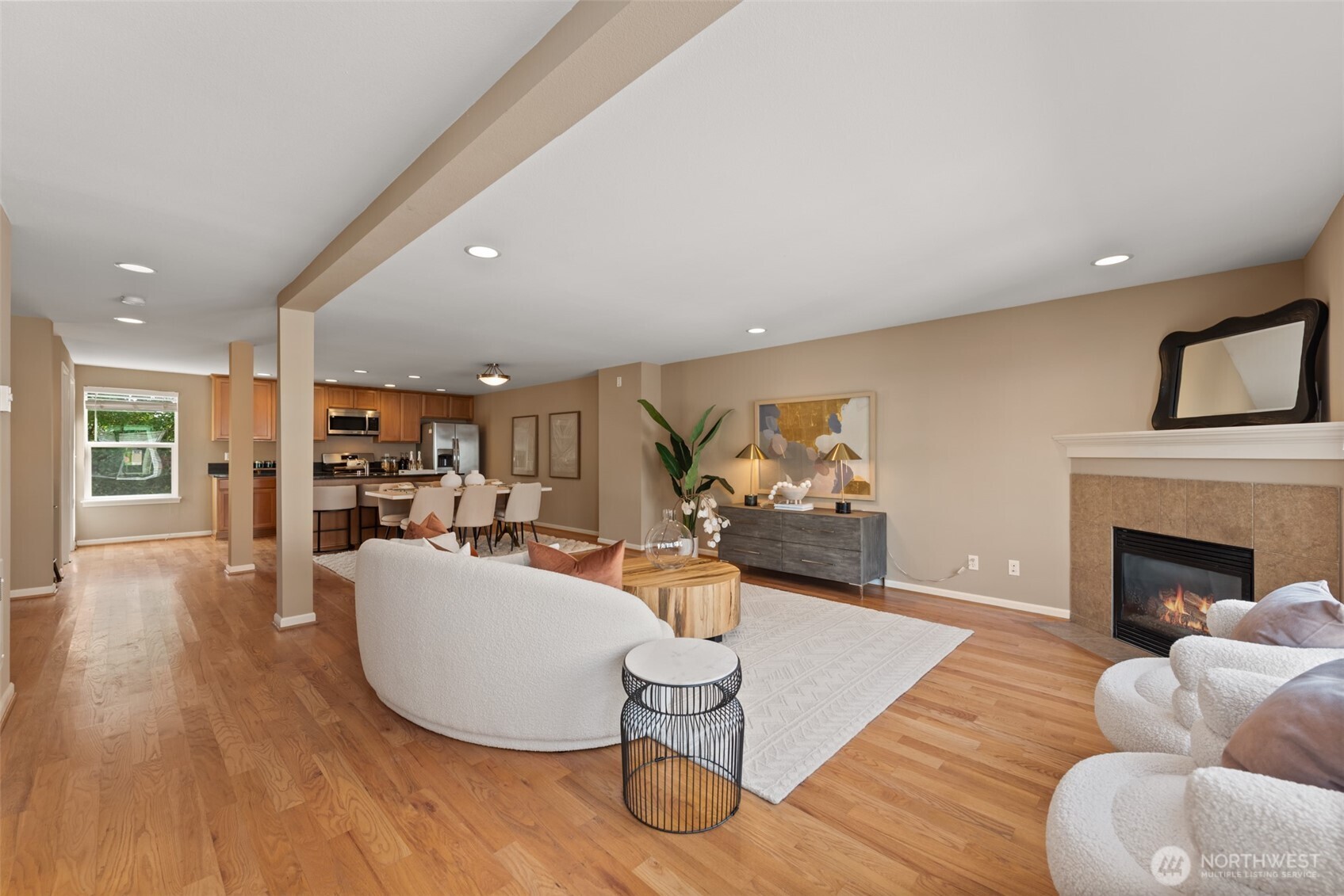 10134 Holman Road Northwest, Unit B Seattle, WA 98133 - Photo 3 of 25