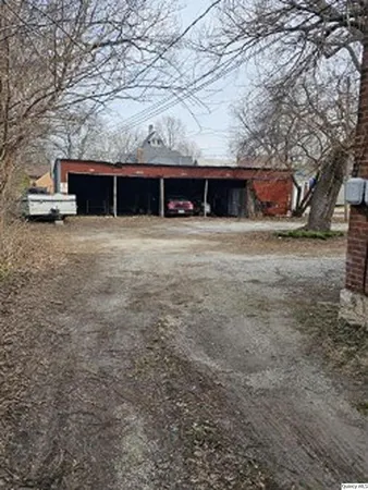 $19,000 | 1303 State Street, Quincy, IL 62301