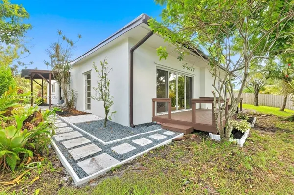 $649,500 | 1905 Northwest 62nd Terrace, Margate, FL 33063