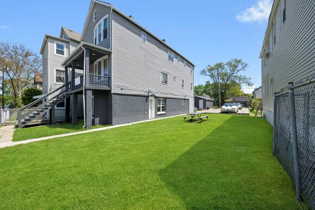 a house view with a outdoor space