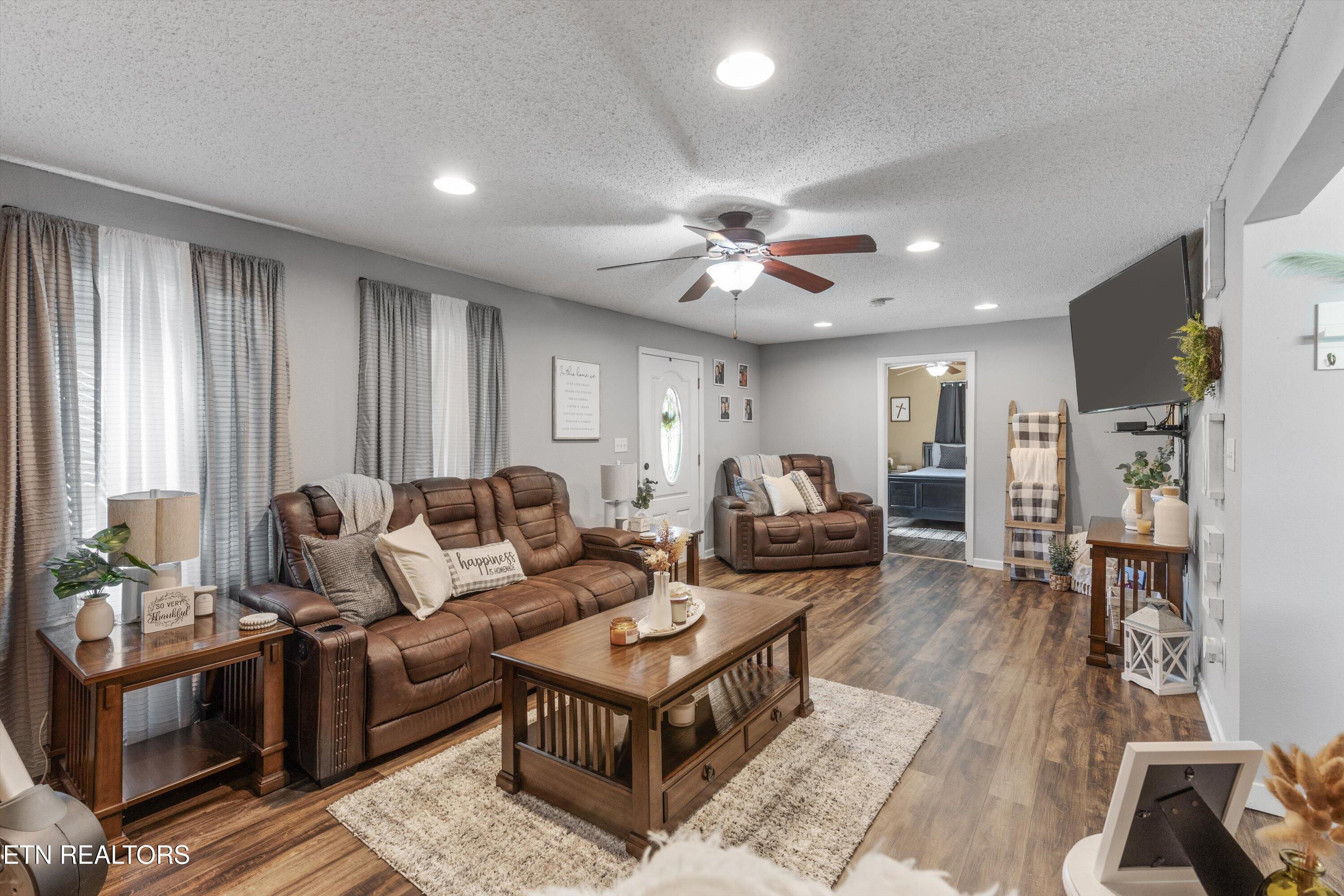 823 Reed Drive Powell, TN 37849 - Photo 12 of 50 12-823 Reed Dr-05