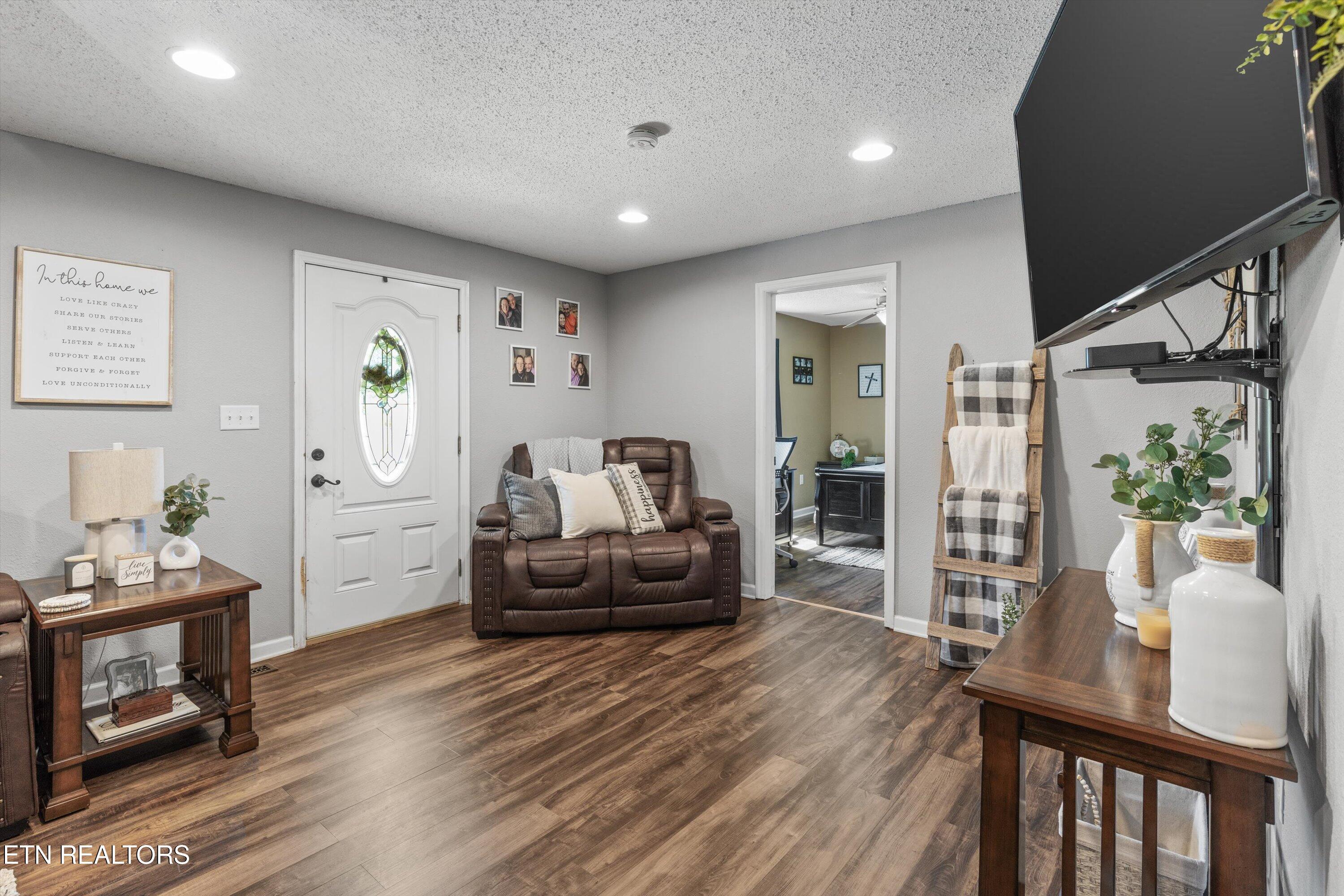 823 Reed Drive Powell, TN 37849 - Photo 13 of 50 13-823 Reed Dr-06