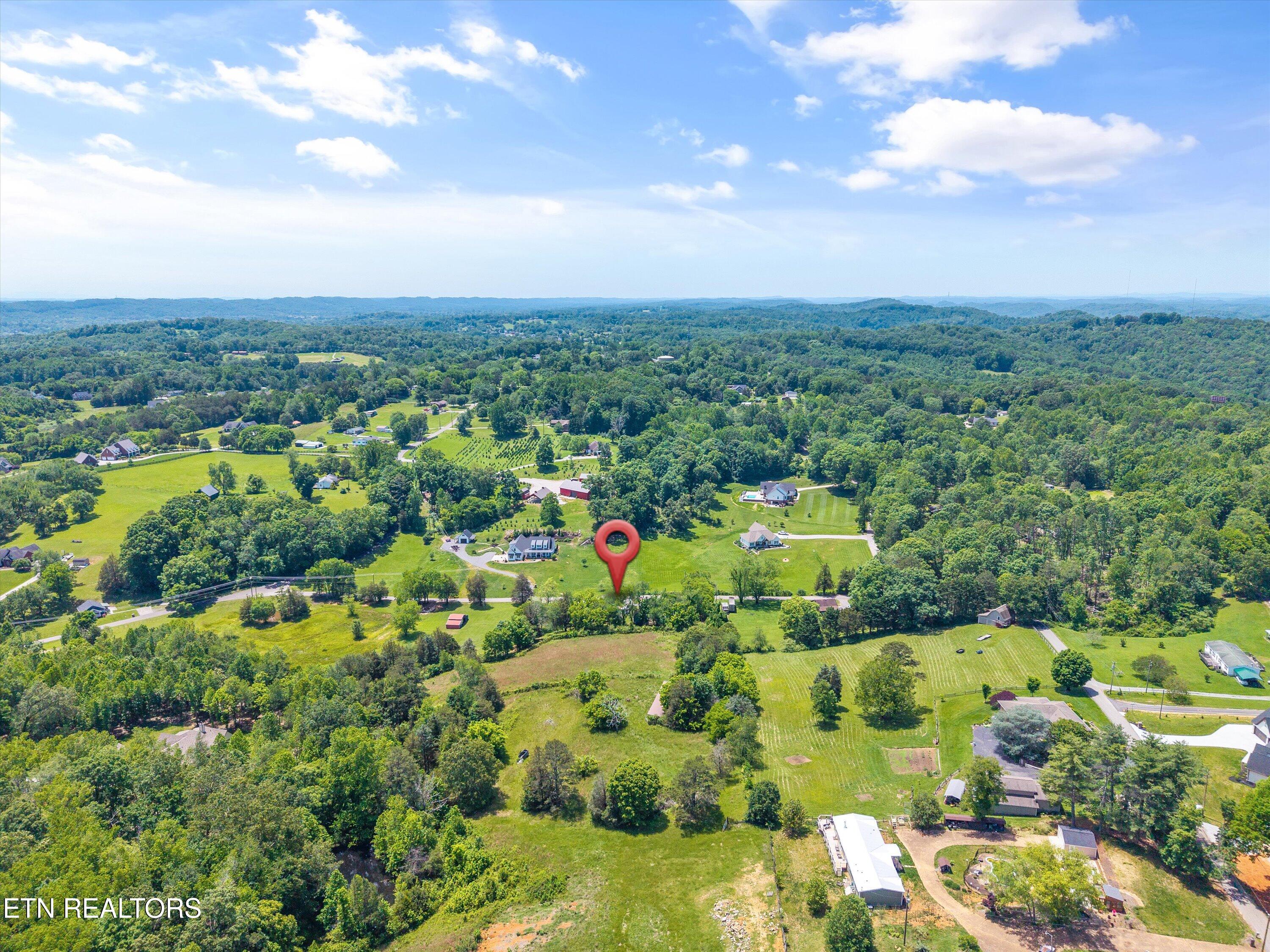 823 Reed Drive Powell, TN 37849 - Photo 48 of 50 48-823 Reed Dr-43