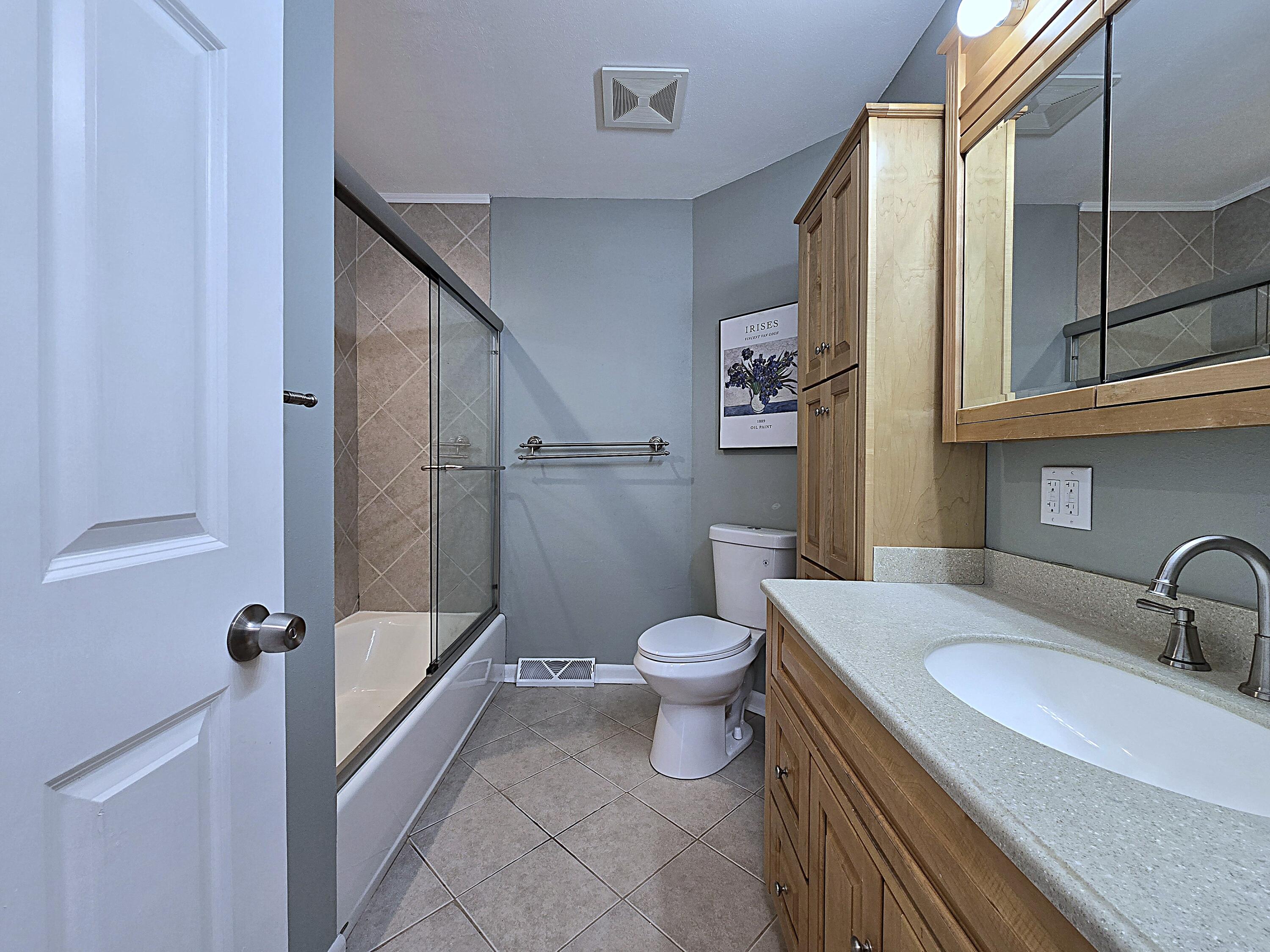 7448 North 90th Street Milwaukee, WI 53224 - Photo 17 of 55 Full Bath on Main