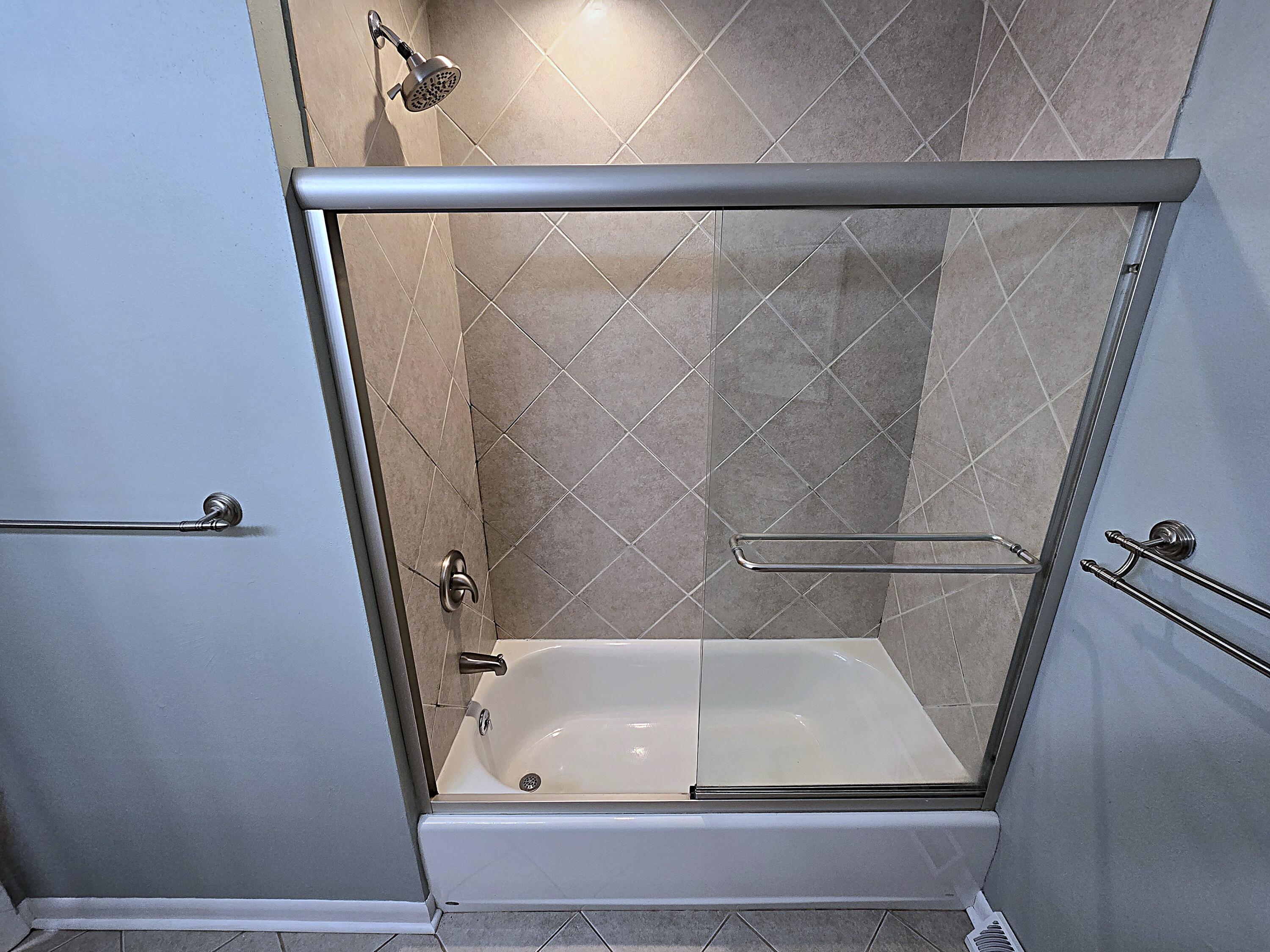 7448 North 90th Street Milwaukee, WI 53224 - Photo 18 of 55 Full Bath on Main