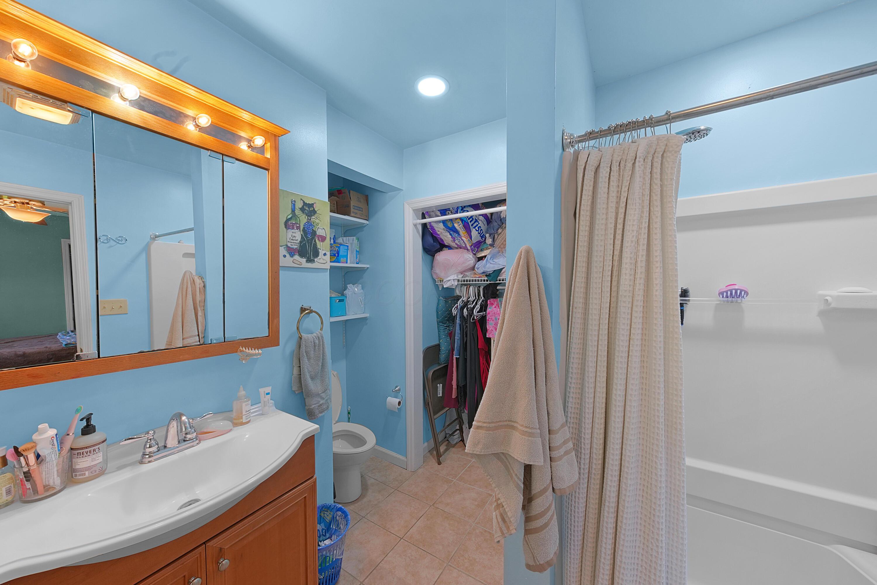 1766 Ferris Road Columbus, OH 43224 - Photo 30 of 40
