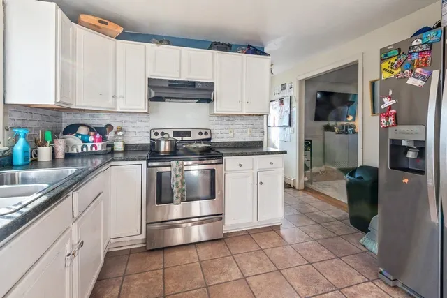 $400,000 | 124 11th Street, Leominster, MA 01453