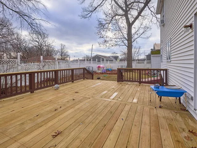 $400,000 | 124 11th Street, Leominster, MA 01453